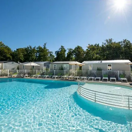 Kemp Mobil-home Confortable Avec Terrasse A - Api-1-52-230 *