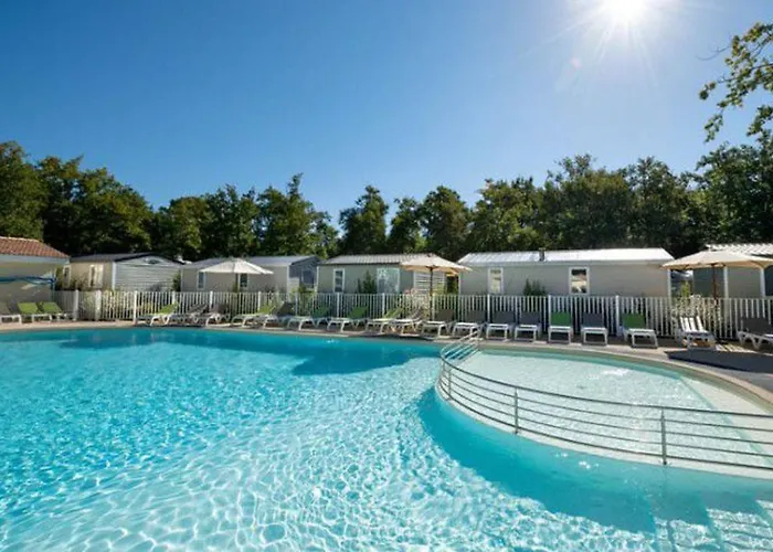 Camping Mobil-home Confortable Avec Terrasse A - Api-1-52-230 *